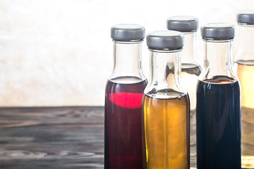 Different vinegar substitute in bottles