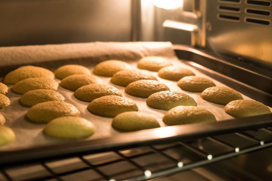 Best baking sheets with cookies on in the oven