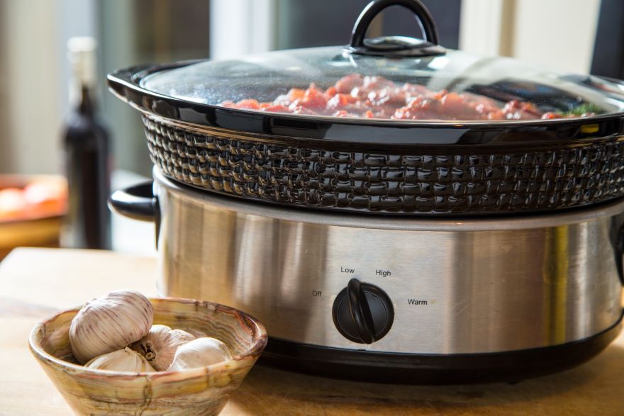 Best slow cookers with food inside